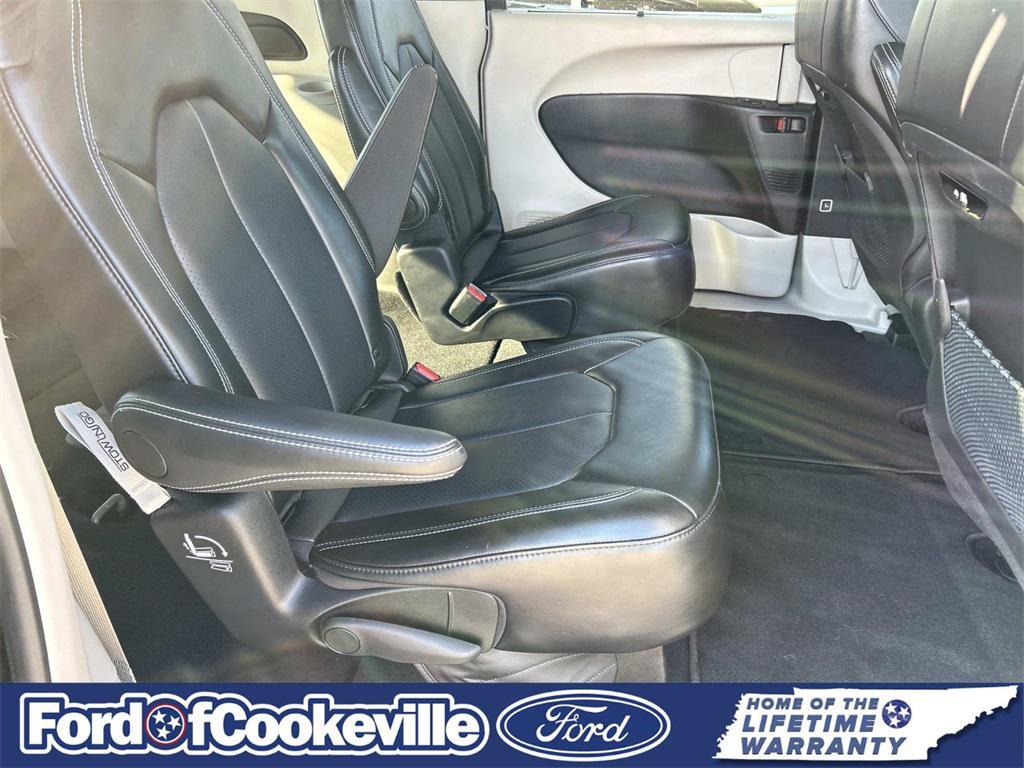 used 2024 Chrysler Pacifica car, priced at $23,590