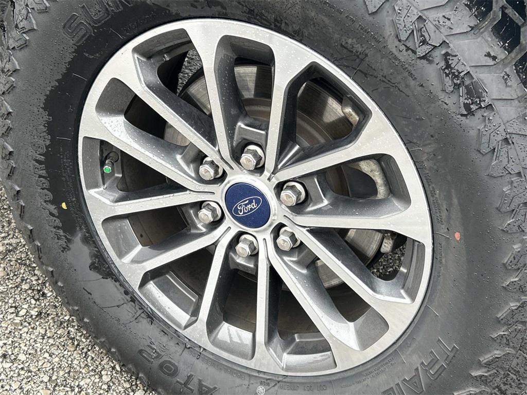 used 2019 Ford F-150 car, priced at $32,981