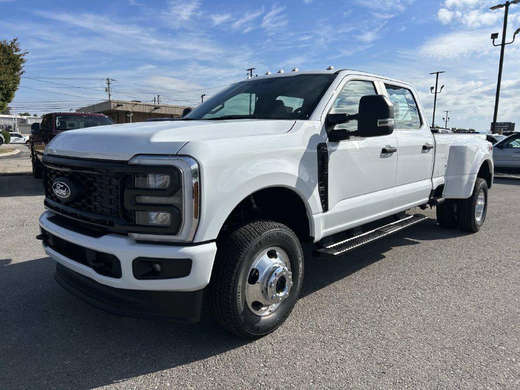 new 2027 Ford F-350 car, priced at $62,733
