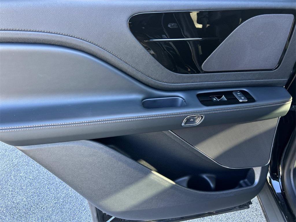 new 2026 Lincoln Aviator car, priced at $62,105