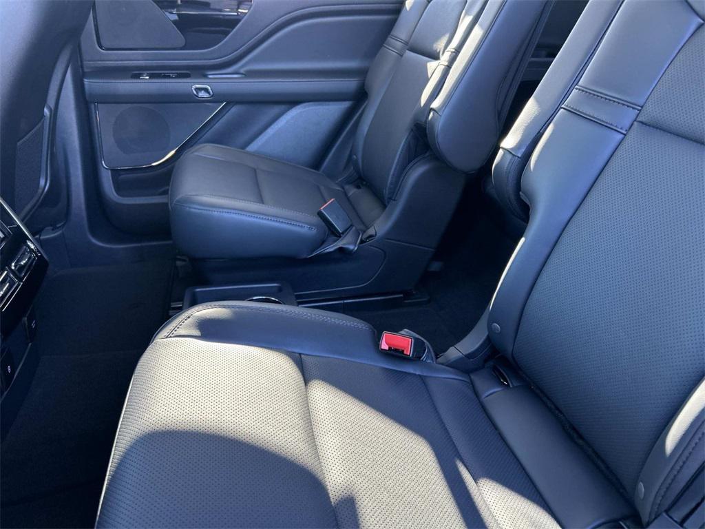 new 2026 Lincoln Aviator car, priced at $62,105