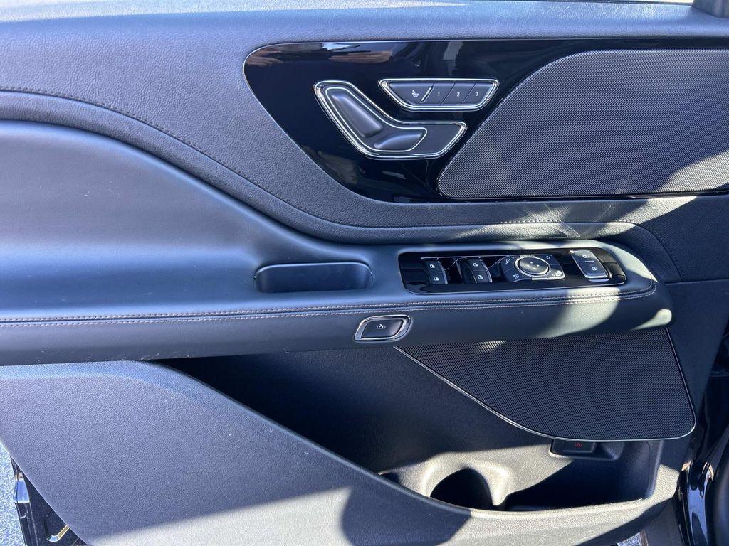 new 2026 Lincoln Aviator car, priced at $60,300