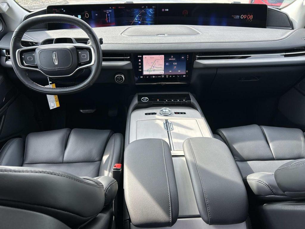 new 2026 Lincoln Navigator car, priced at $92,900