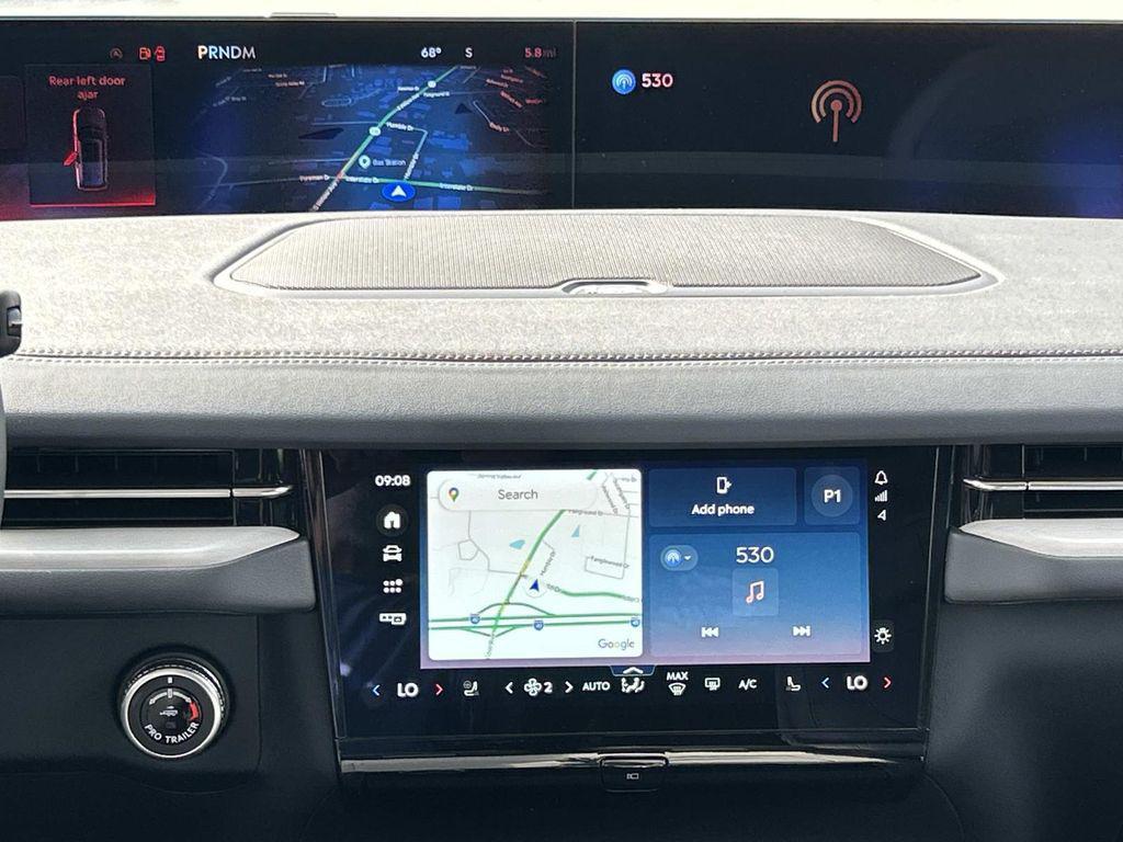 new 2026 Lincoln Navigator car, priced at $92,900