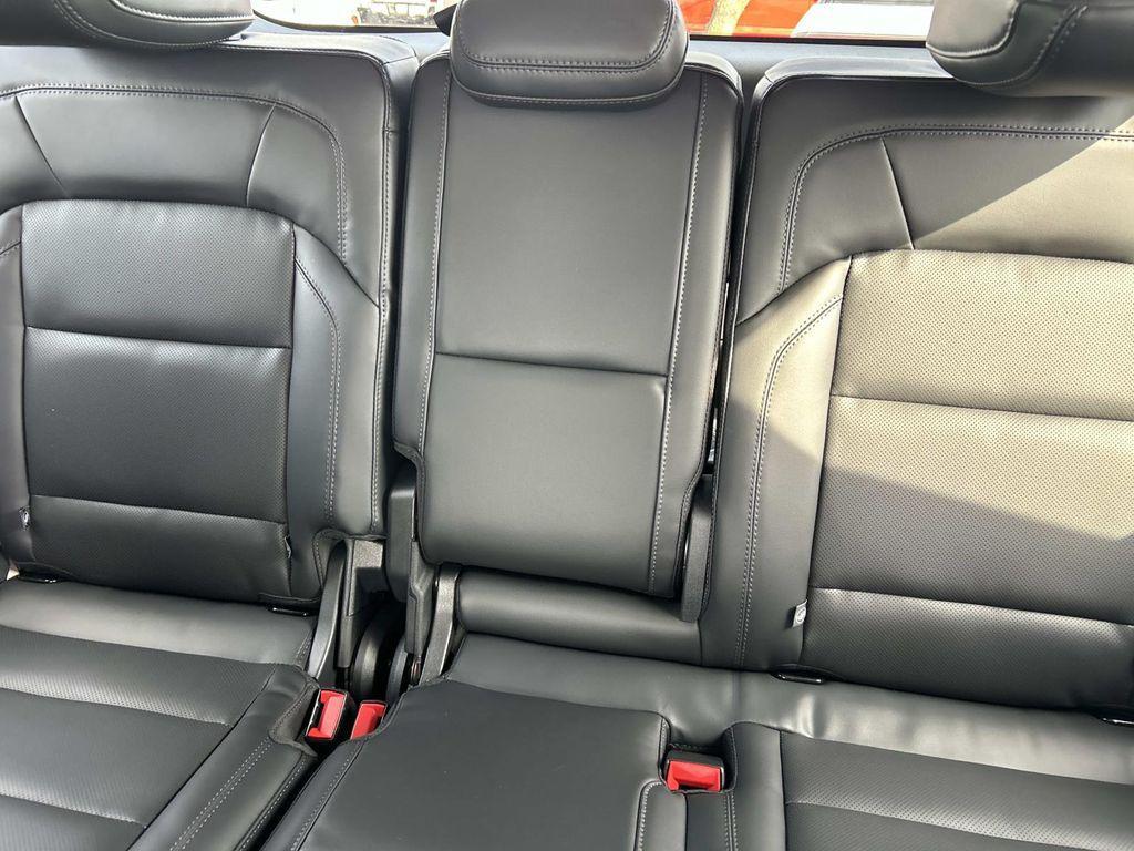 new 2026 Lincoln Navigator car, priced at $92,900