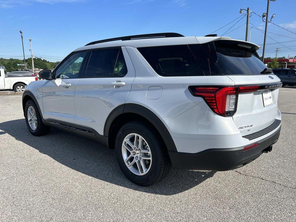 new 2026 Ford Explorer car, priced at $38,781
