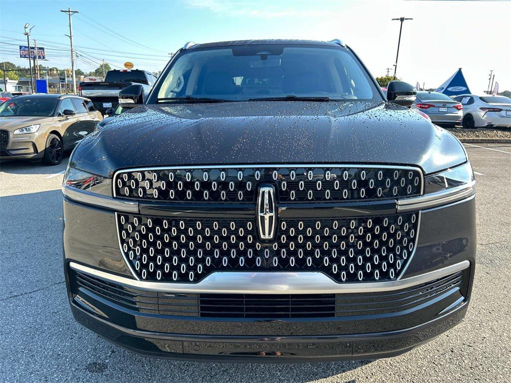 new 2025 Lincoln Navigator car, priced at $104,000