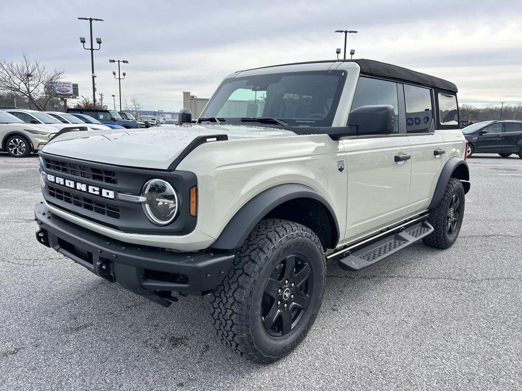 new 2025 Ford Bronco car, priced at $49,084