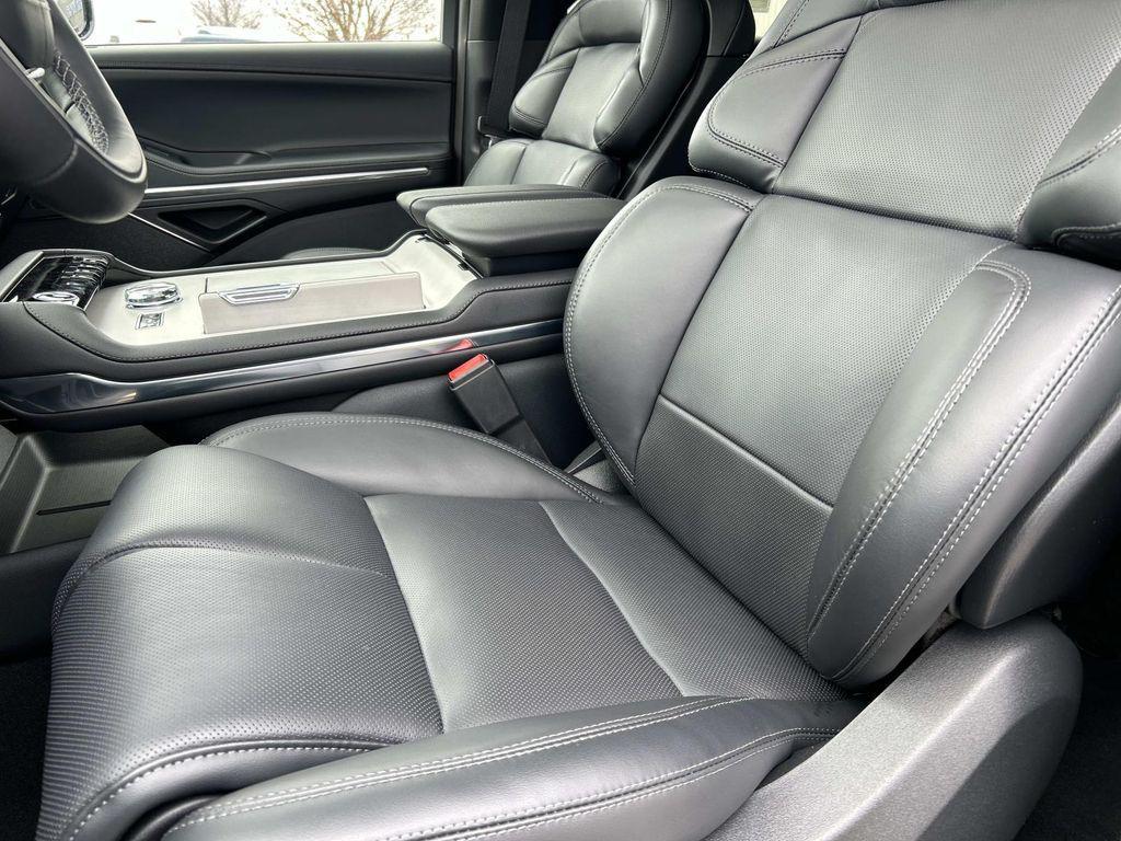 new 2026 Lincoln Navigator car, priced at $105,000