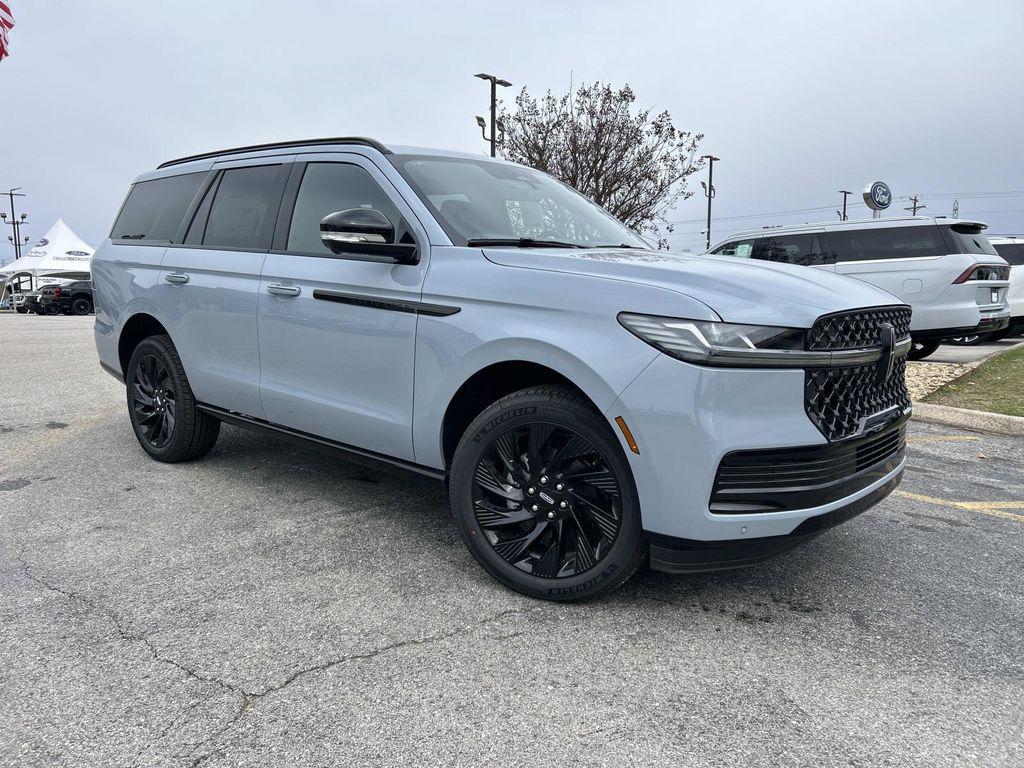 new 2026 Lincoln Navigator car, priced at $105,000