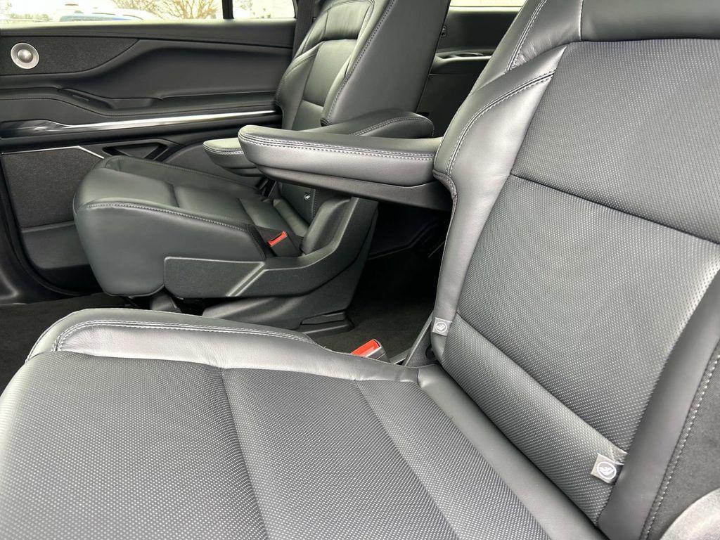 new 2026 Lincoln Navigator car, priced at $105,000