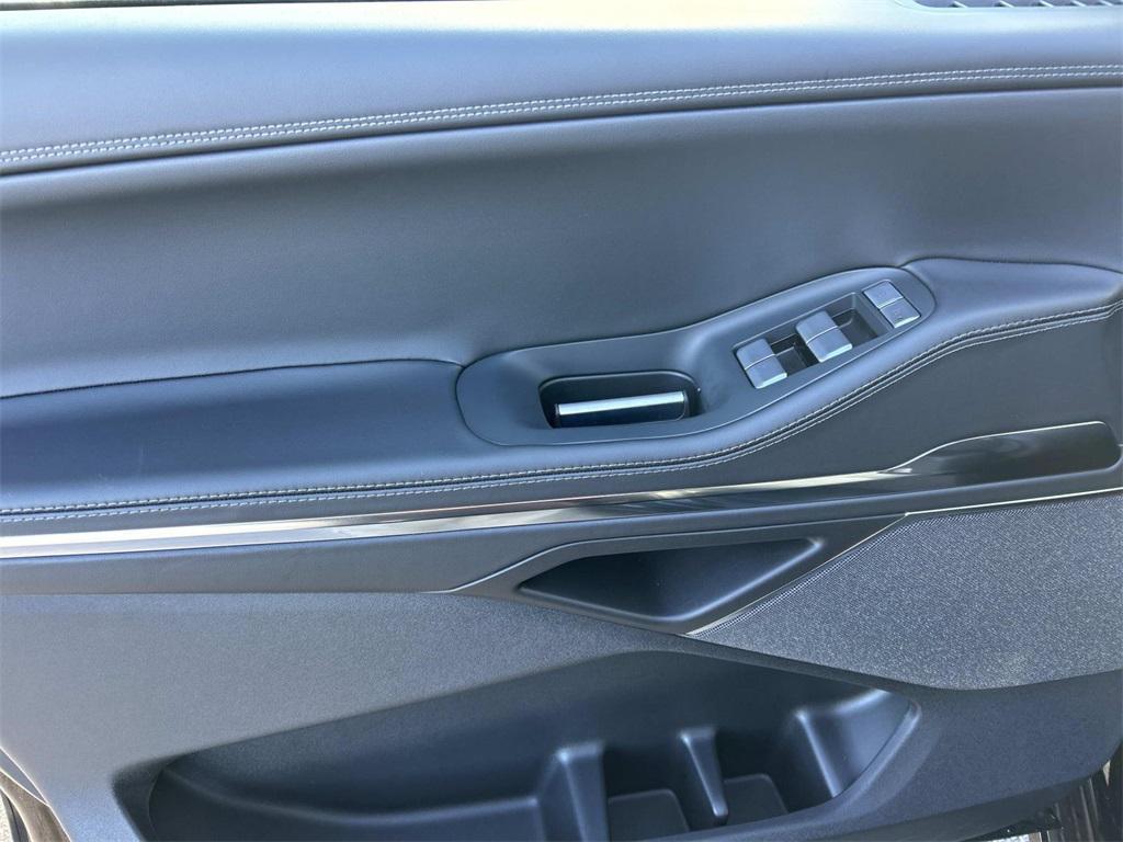 new 2026 Lincoln Navigator car, priced at $109,000