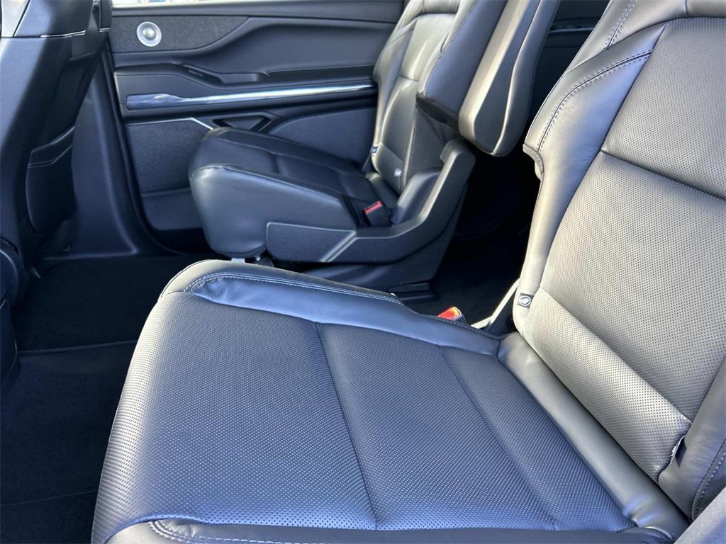 new 2026 Lincoln Navigator car, priced at $109,000