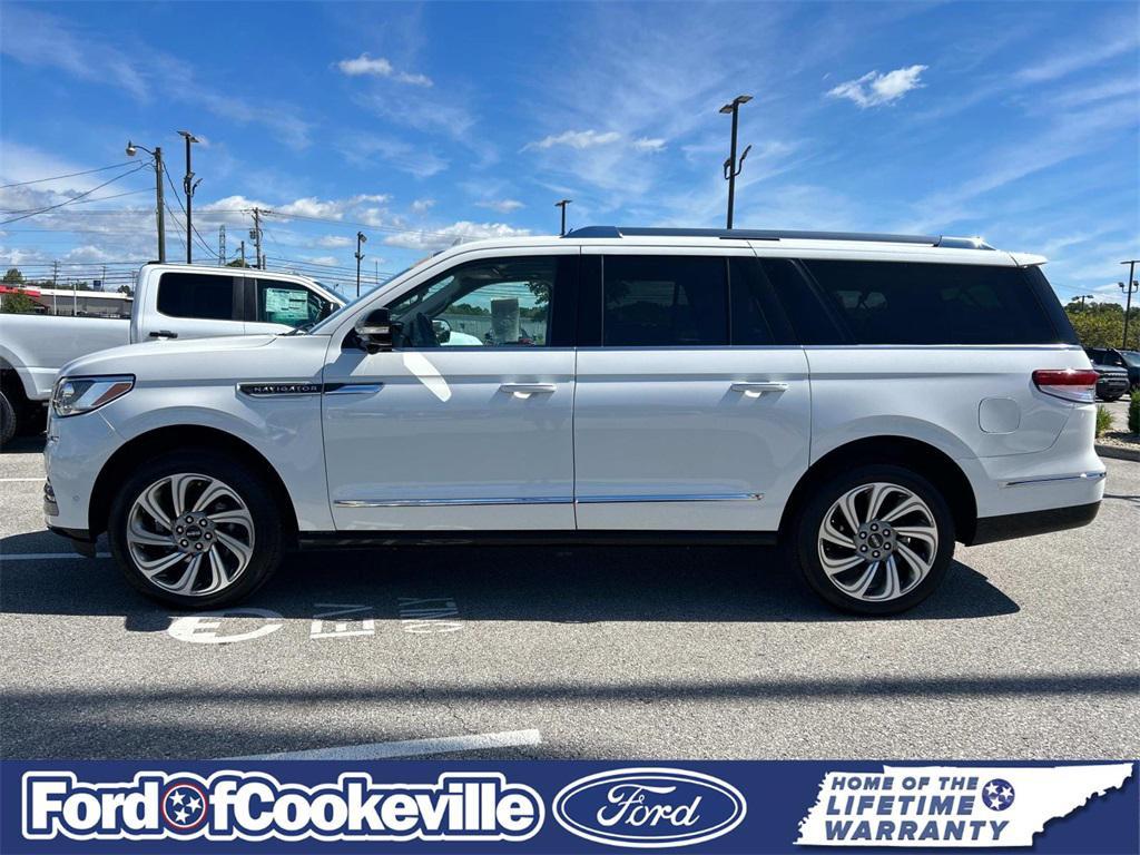 used 2024 Lincoln Navigator car, priced at $63,990