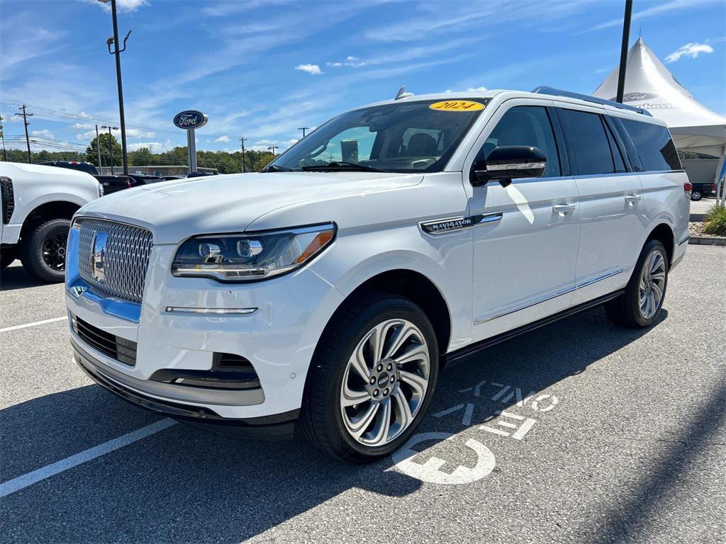 used 2024 Lincoln Navigator car, priced at $75,981