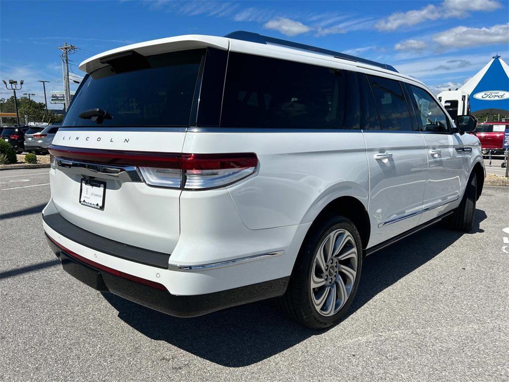 used 2024 Lincoln Navigator car, priced at $75,981