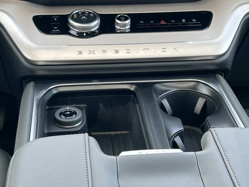 new 2026 Ford Expedition Max car, priced at $76,842