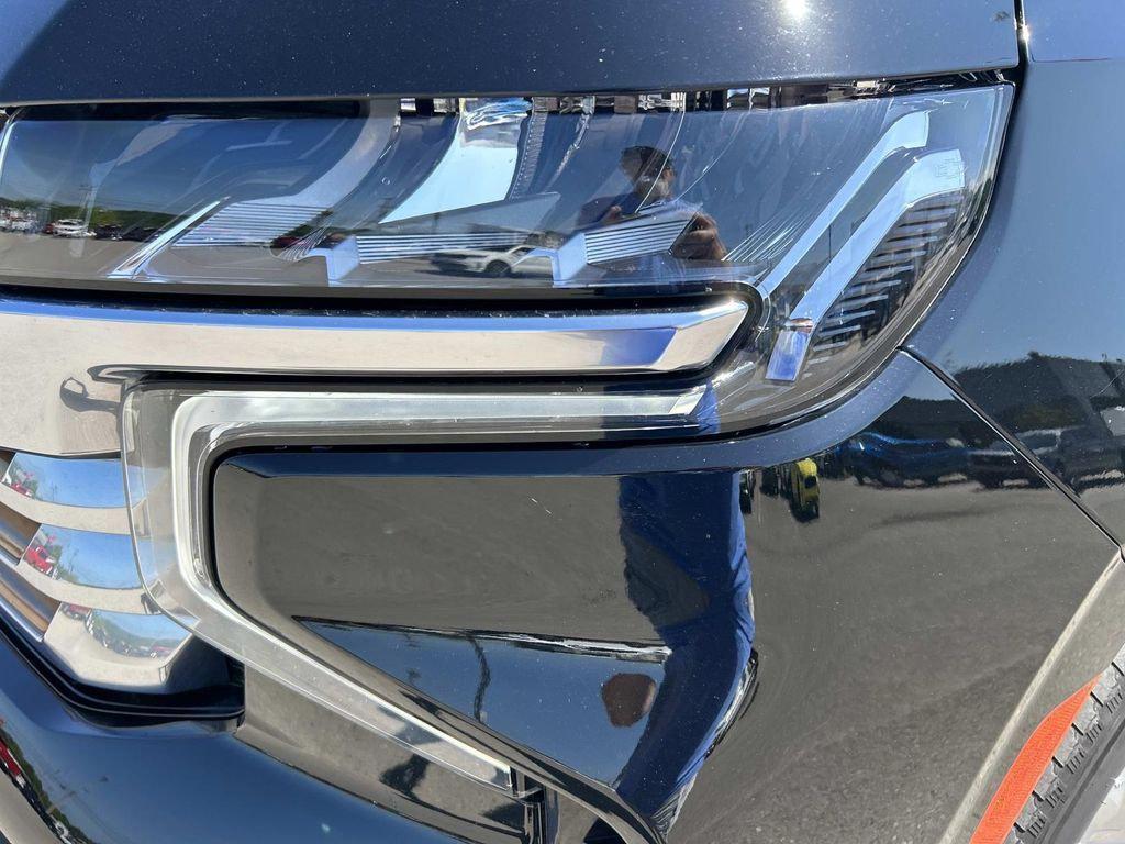 used 2022 Chevrolet Suburban car, priced at $52,588