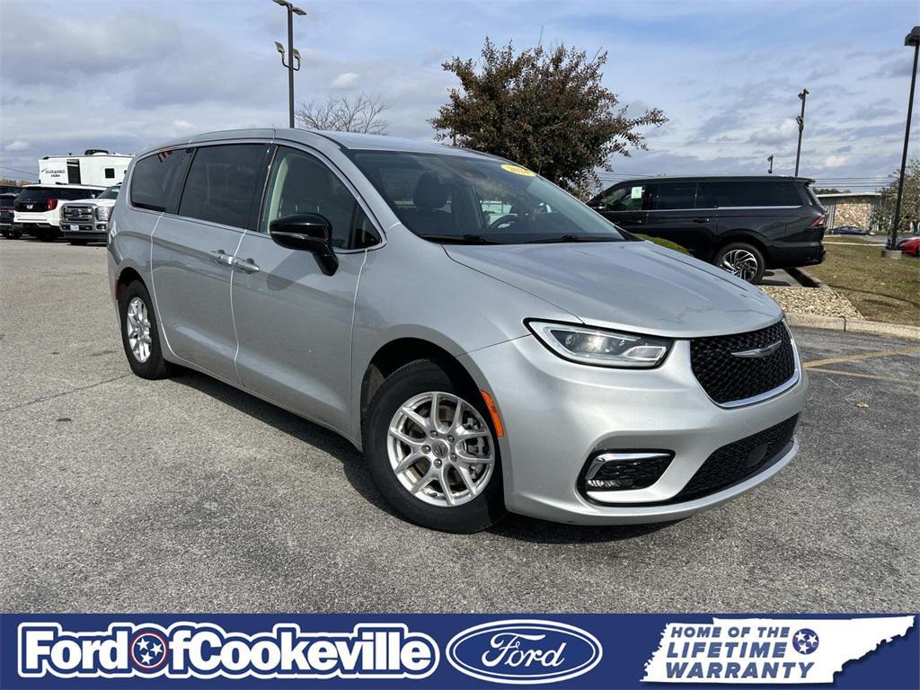 used 2024 Chrysler Pacifica car, priced at $25,590
