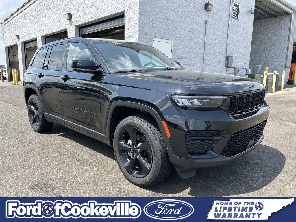 used 2023 Jeep Grand Cherokee car, priced at $29,990