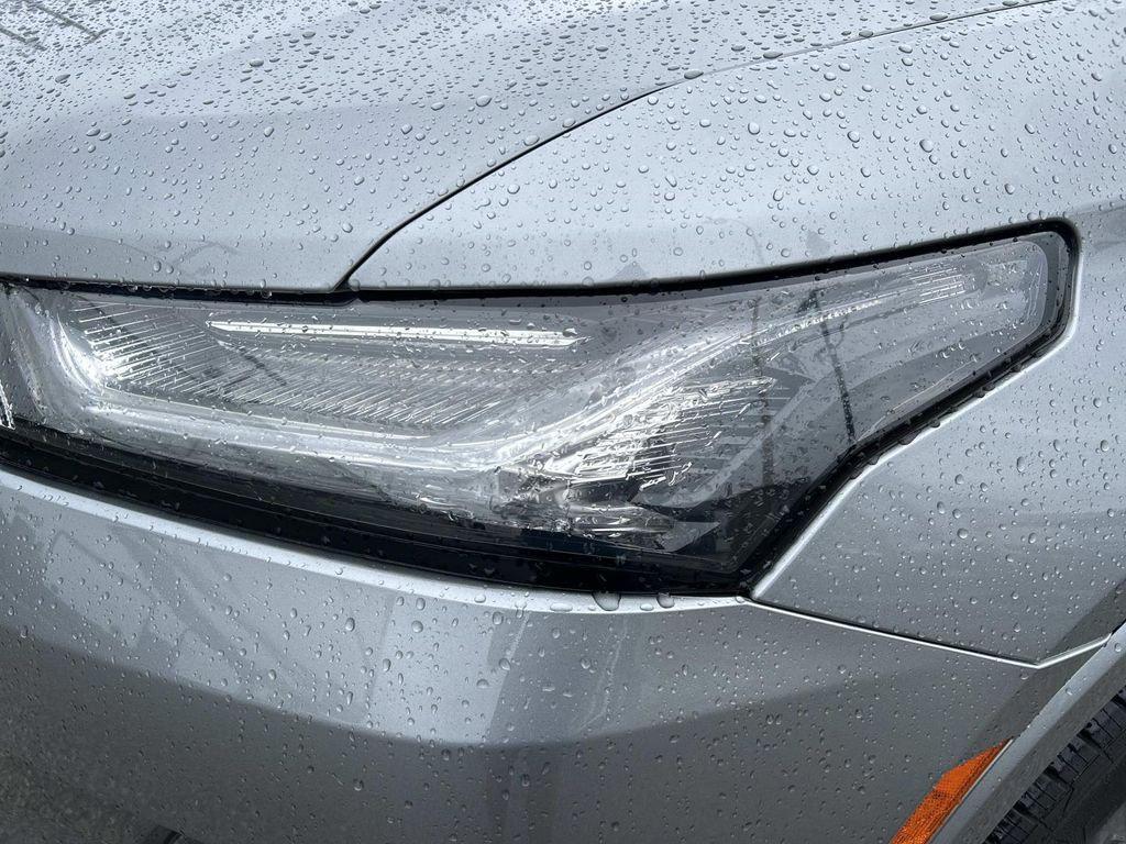 used 2023 Chevrolet Traverse car, priced at $42,788