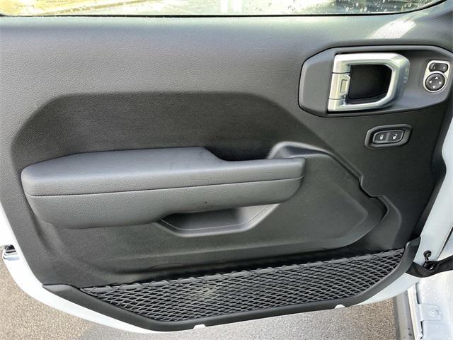 new 2026 Jeep Wrangler car, priced at $48,545