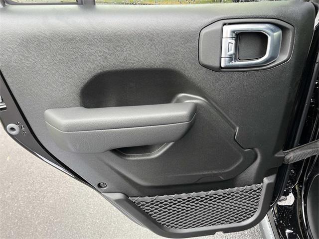 new 2026 Jeep Gladiator car, priced at $56,852