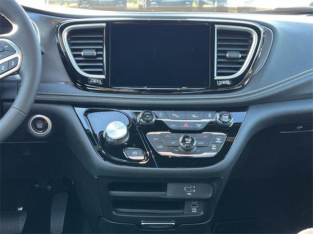 new 2026 Chrysler Pacifica car, priced at $42,781