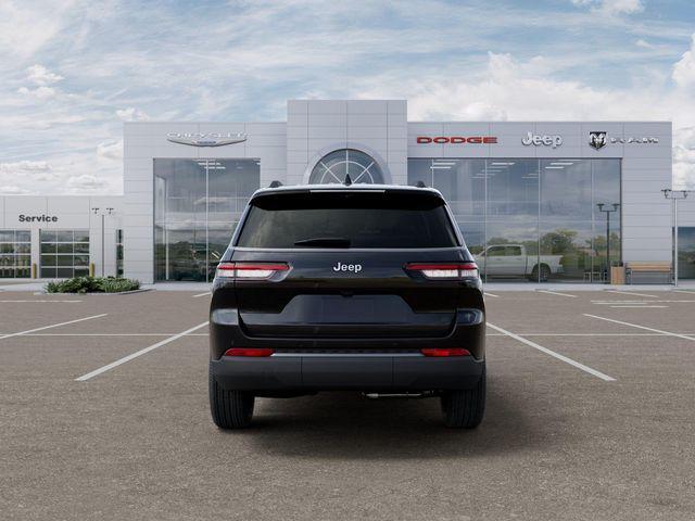 new 2026 Jeep Grand Cherokee car, priced at $45,605