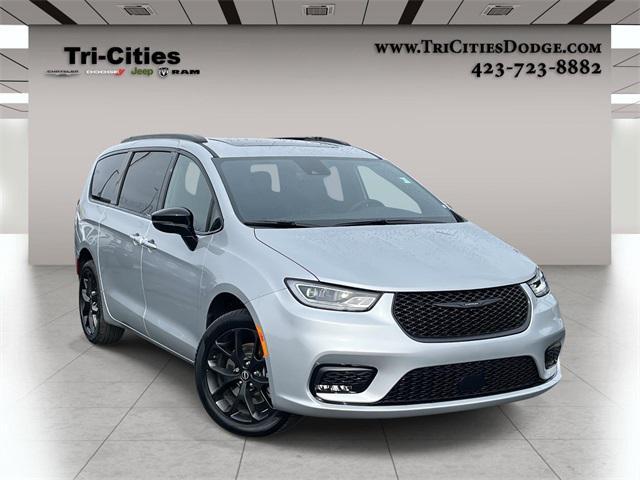 new 2026 Chrysler Pacifica car, priced at $48,689