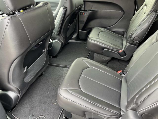 new 2026 Chrysler Pacifica car, priced at $48,689