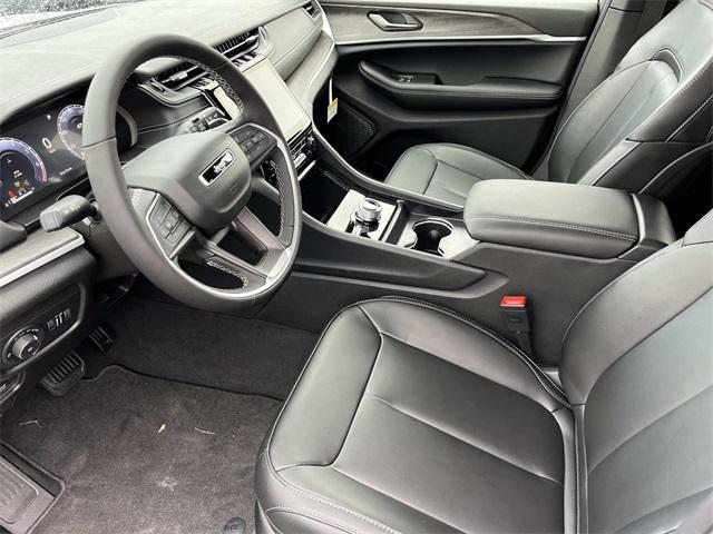 new 2025 Jeep Grand Cherokee car, priced at $48,452