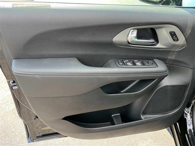 new 2026 Chrysler Pacifica car, priced at $40,711