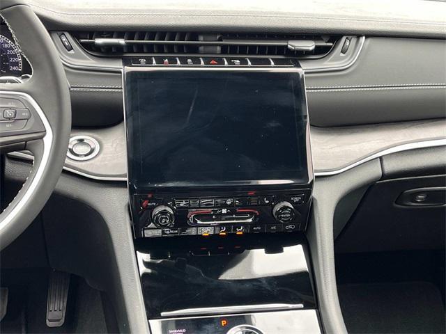 new 2025 Jeep Grand Cherokee car, priced at $43,799