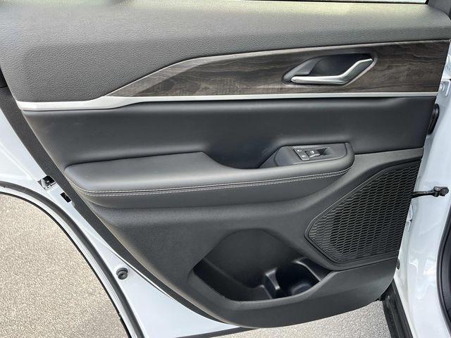 new 2025 Jeep Grand Cherokee car, priced at $45,758