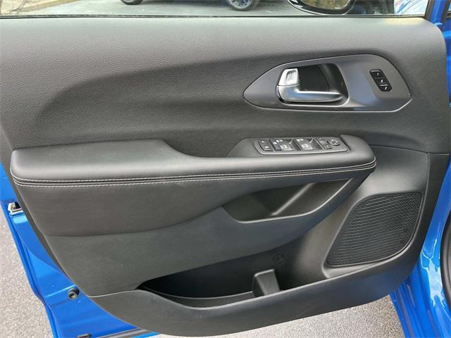 new 2026 Chrysler Pacifica car, priced at $48,691