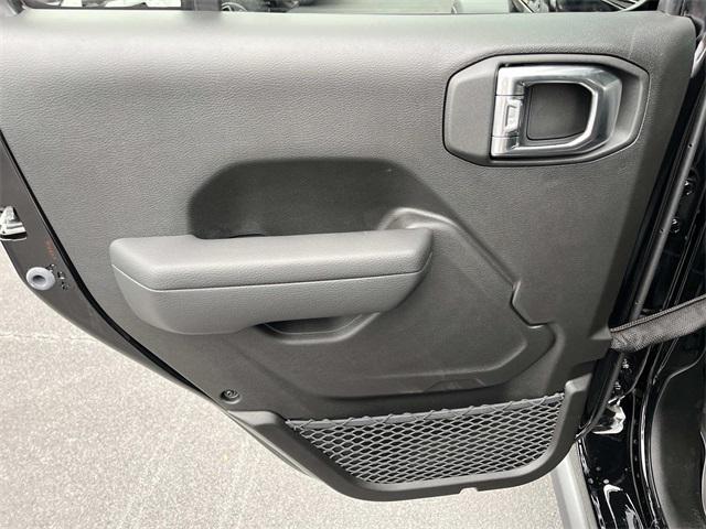 new 2026 Jeep Wrangler car, priced at $46,782