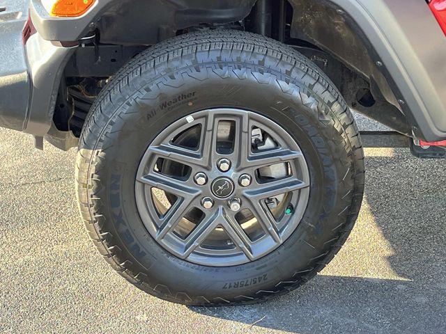 used 2025 Jeep Wrangler car, priced at $35,311