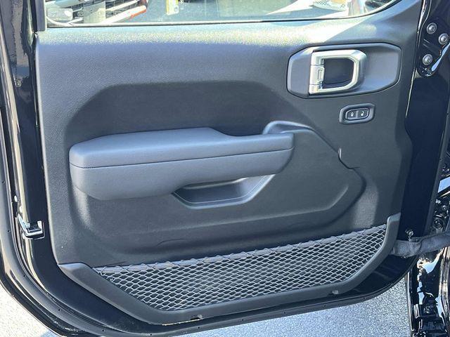 new 2026 Jeep Wrangler car, priced at $41,642