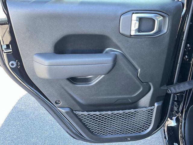 new 2026 Jeep Wrangler car, priced at $41,642