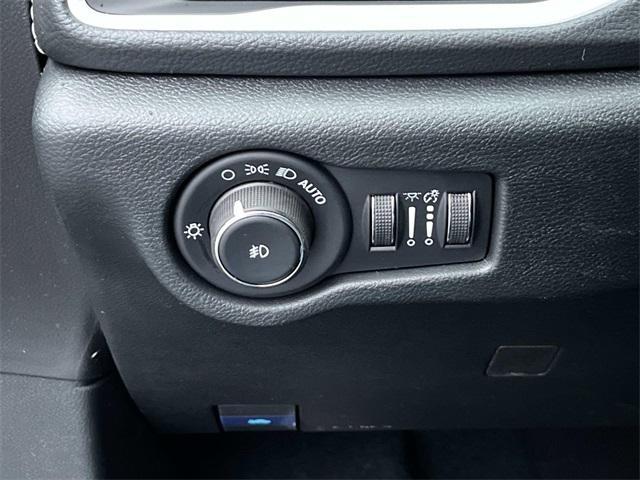 new 2026 Chrysler Pacifica car, priced at $48,731