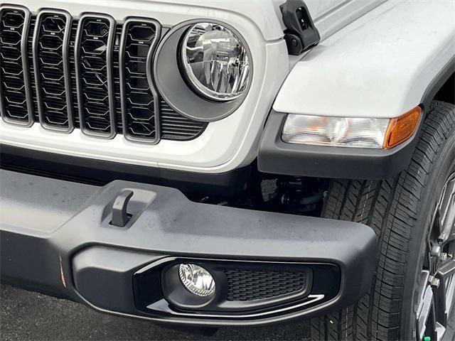 new 2026 Jeep Gladiator car, priced at $47,655