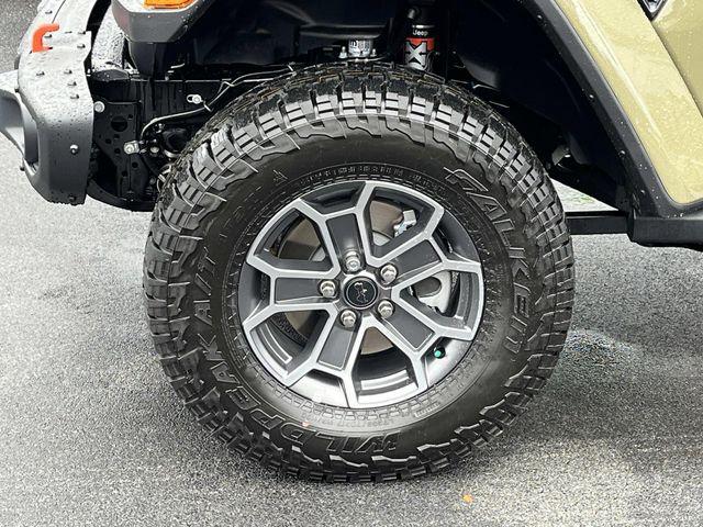 new 2025 Jeep Gladiator car, priced at $55,557