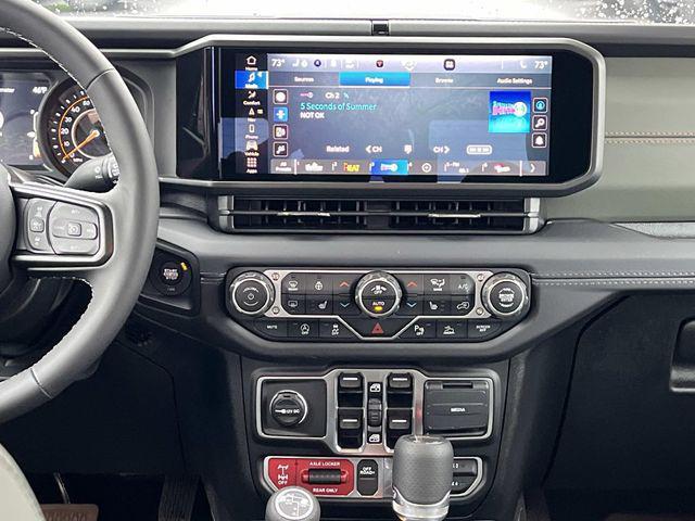 new 2025 Jeep Gladiator car, priced at $55,557