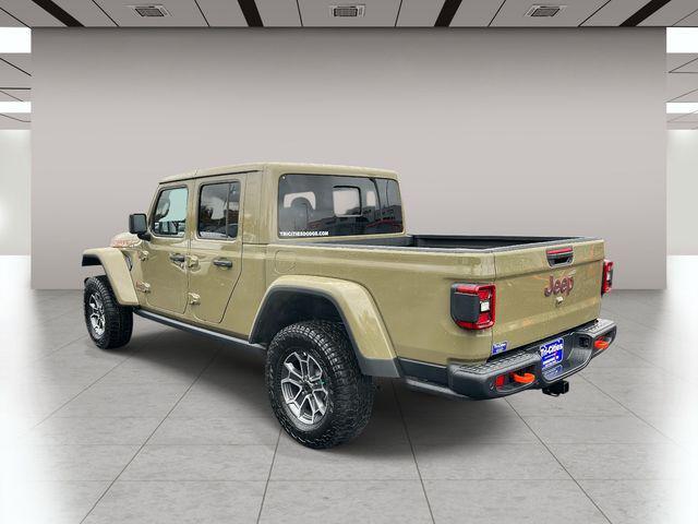 new 2025 Jeep Gladiator car, priced at $55,557
