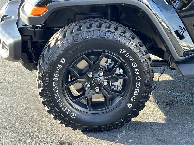 new 2025 Jeep Gladiator car, priced at $51,712