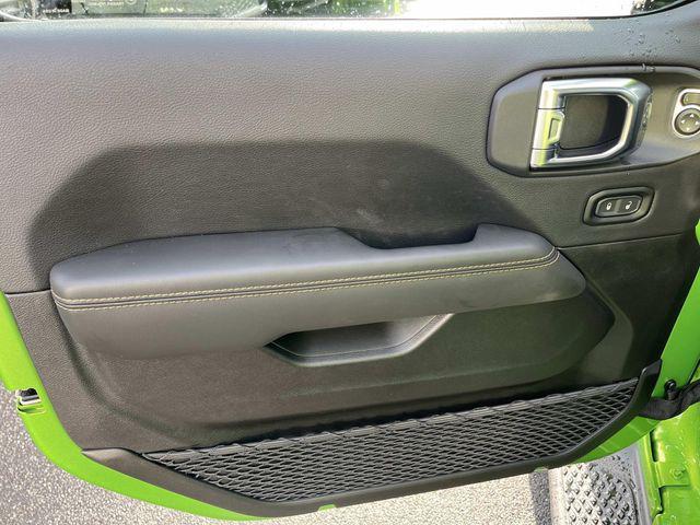 new 2025 Jeep Gladiator car, priced at $45,437