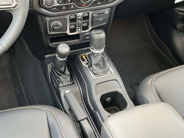 new 2025 Jeep Gladiator car, priced at $45,437