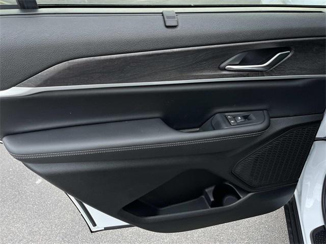 new 2025 Jeep Grand Cherokee L car