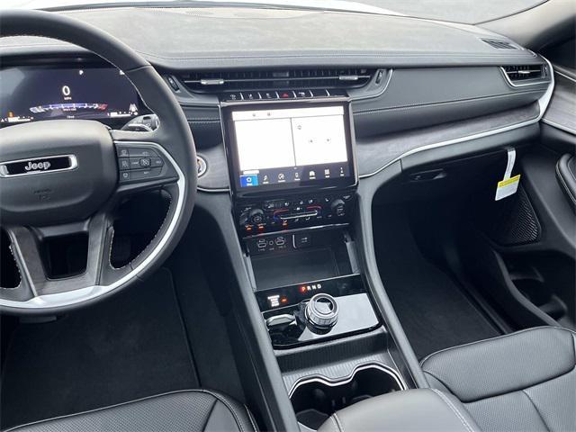 new 2025 Jeep Grand Cherokee L car